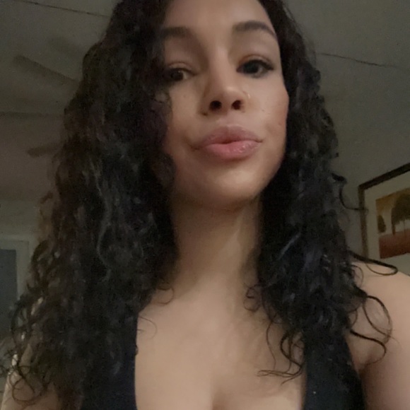 elanahudson135